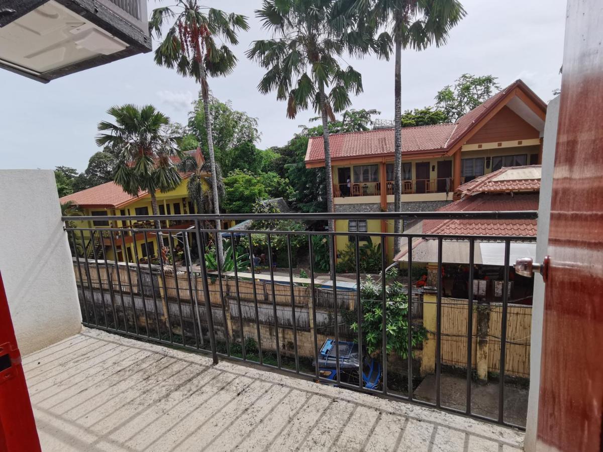 Panda Guest House Корон Екстериор снимка