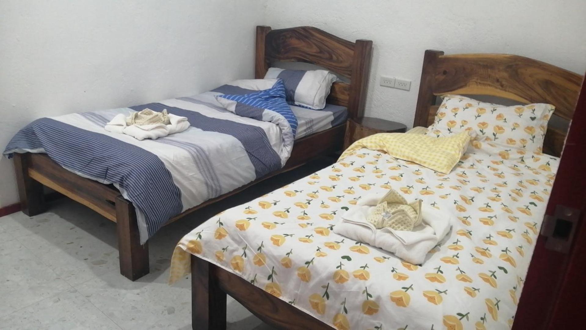 Panda Guest House Корон Екстериор снимка
