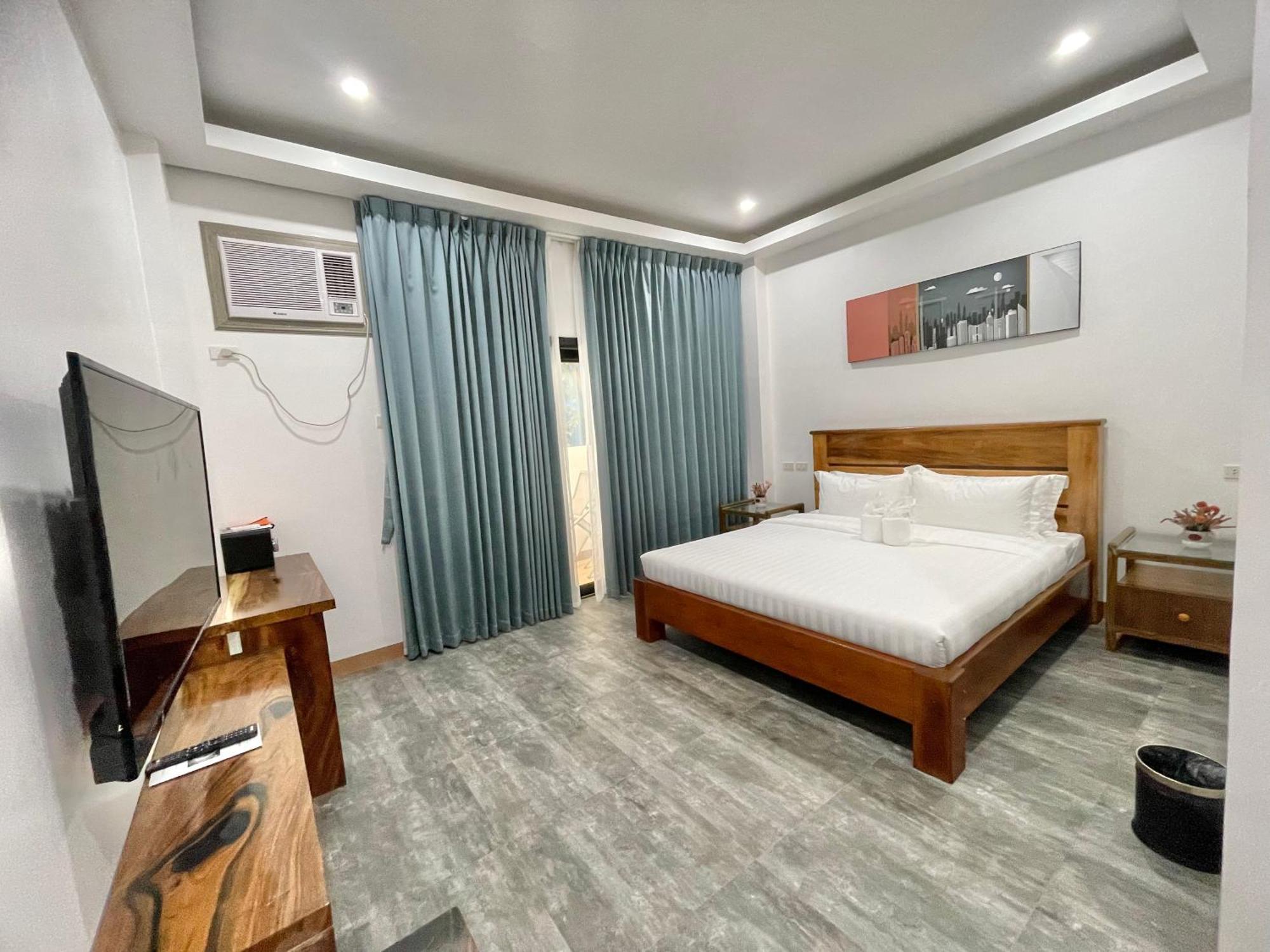 Panda Guest House Корон Екстериор снимка